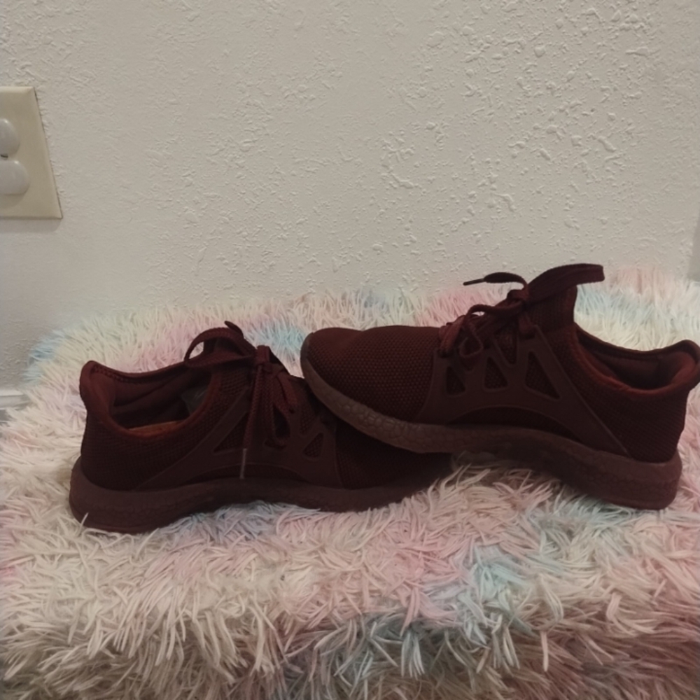 Men's Burgundy Sneakers